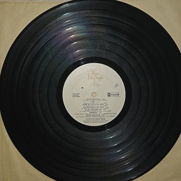 Three Dog Night- Joy to the World- Their Greatest Hits 1974 - Picture 8 of 10